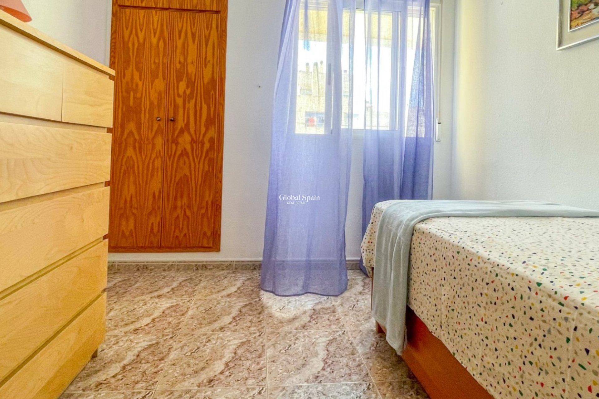 Revente - APPARTEMENT -
TORREVIEJA - Costa Blanca