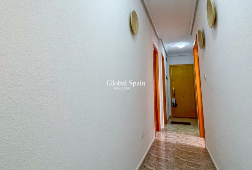 Revente - APPARTEMENT -
TORREVIEJA - Costa Blanca