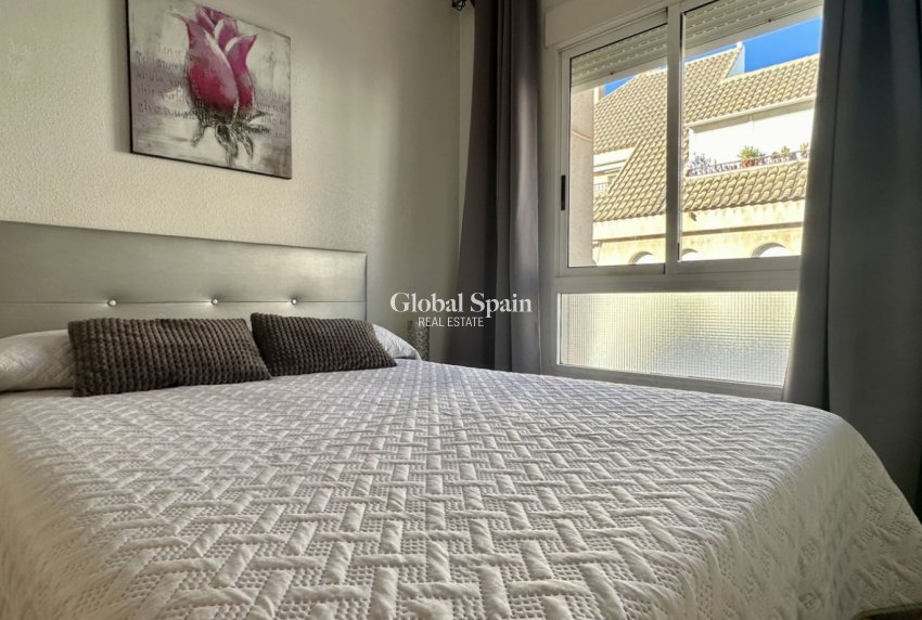 Revente - APPARTEMENT -
TORREVIEJA - Costa Blanca