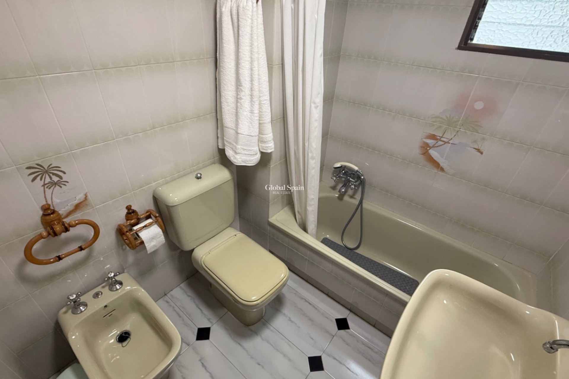 Revente - APPARTEMENT -
TORREVIEJA - Costa Blanca