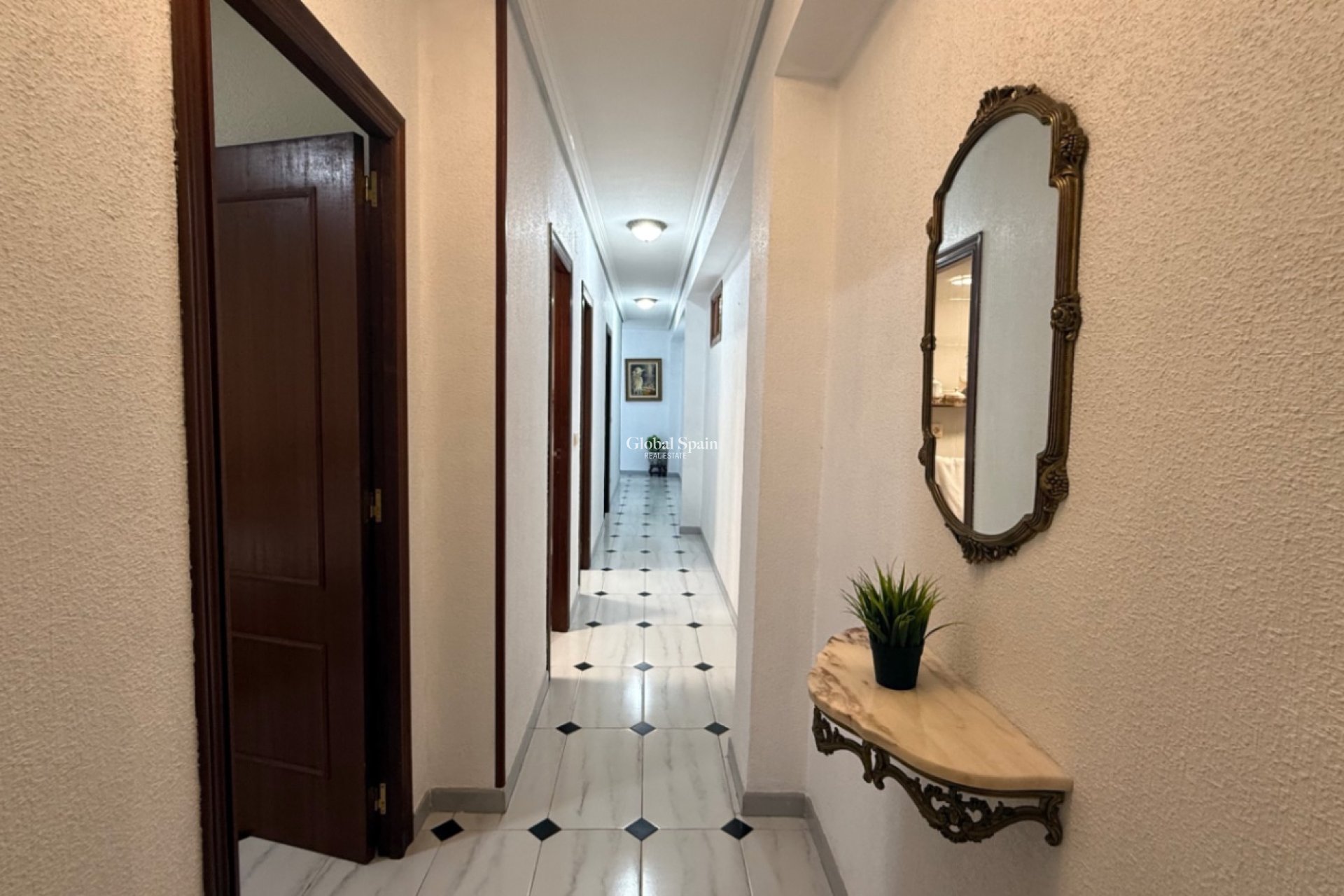 Revente - APPARTEMENT -
TORREVIEJA - Costa Blanca