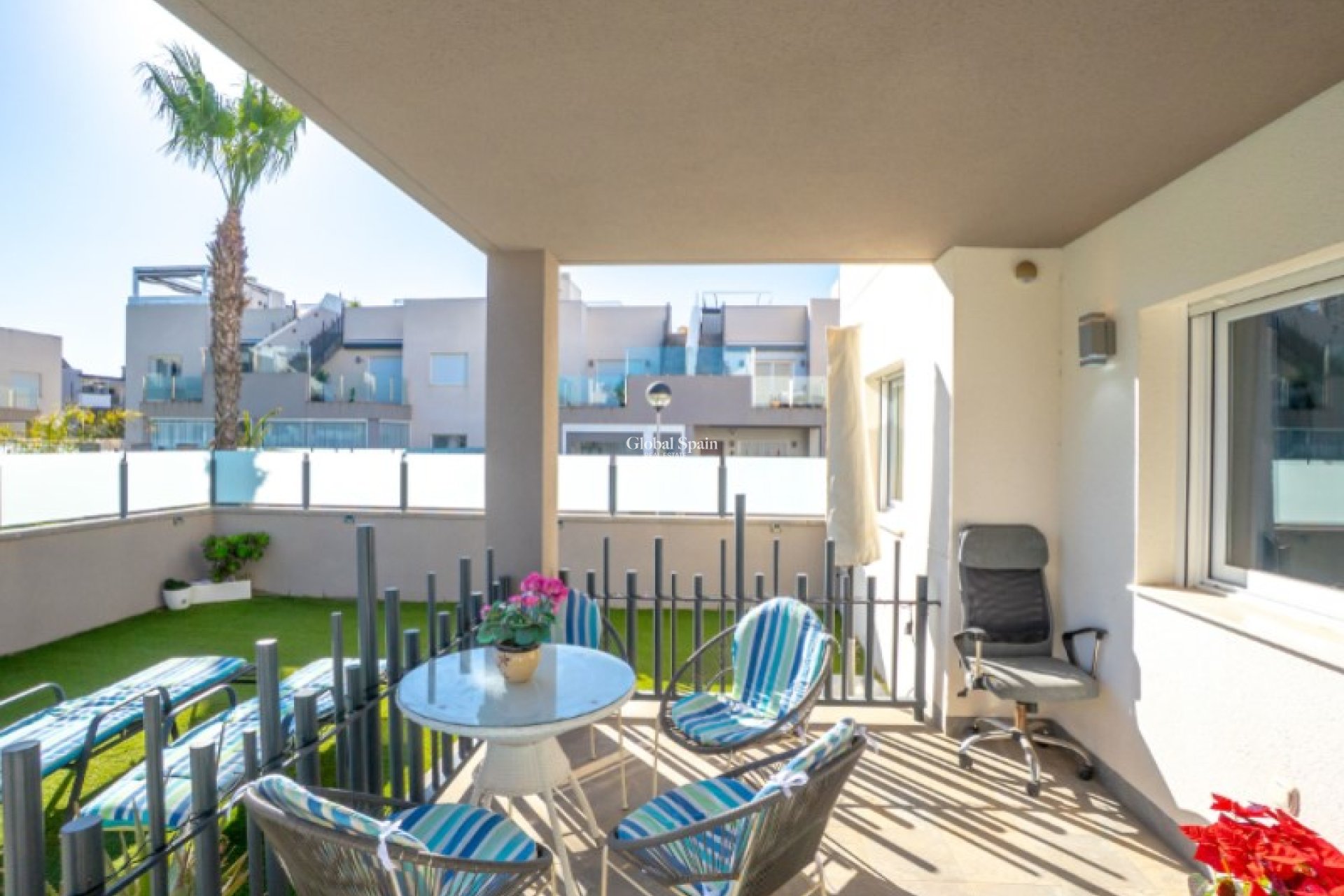 Revente - APPARTEMENT -
TORREVIEJA - Costa Blanca
