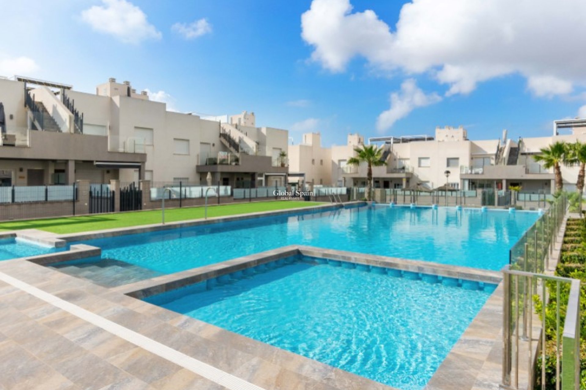 Revente - APPARTEMENT -
TORREVIEJA - Costa Blanca