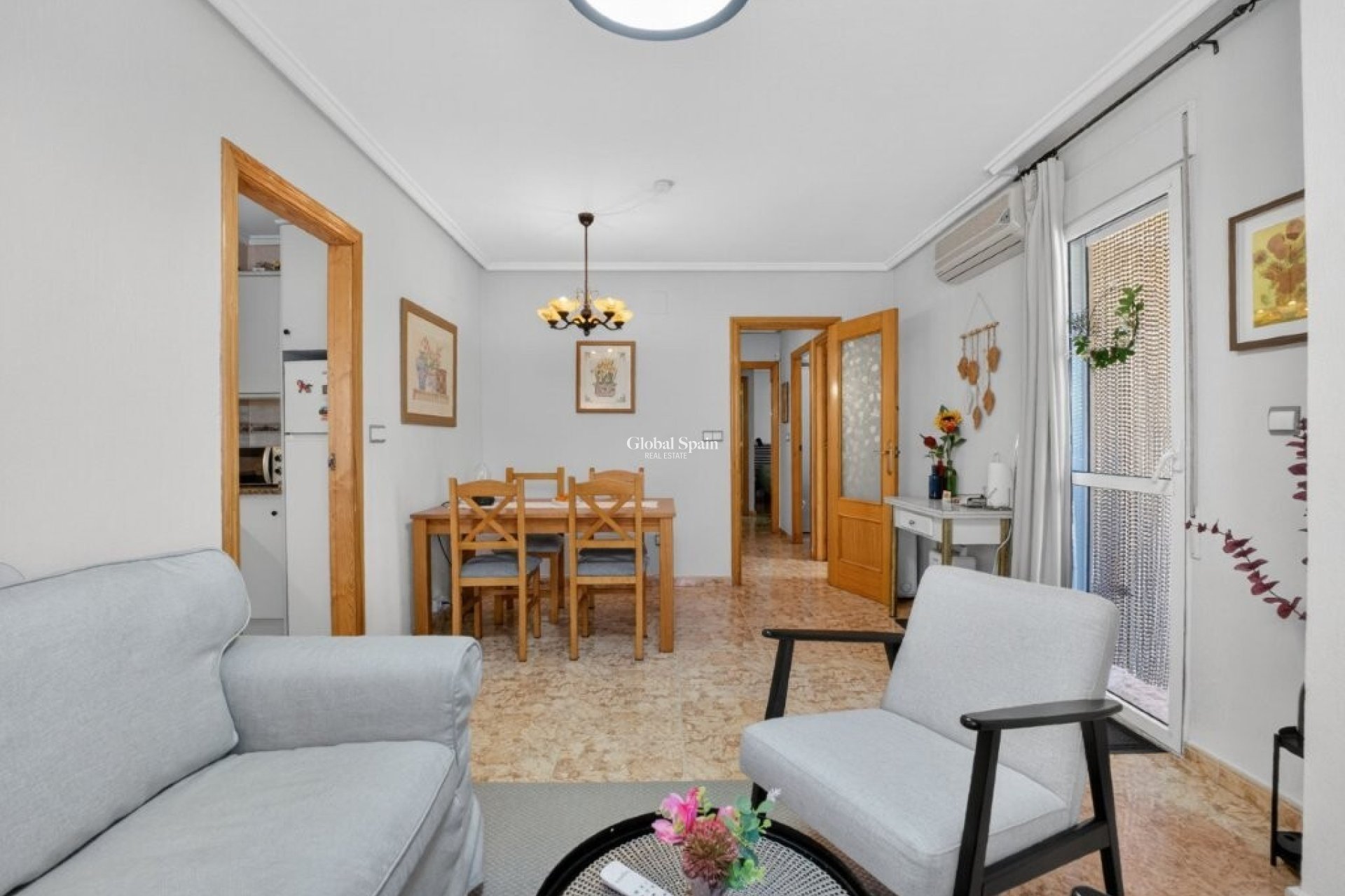 Revente - APPARTEMENT -
TORREVIEJA - Costa Blanca