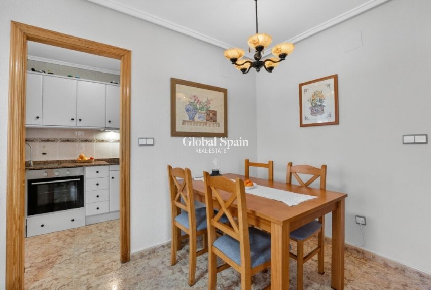 Revente - APPARTEMENT -
TORREVIEJA - Costa Blanca