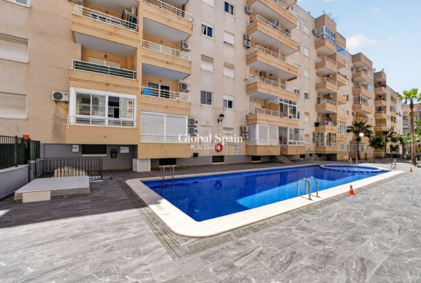 Revente - APPARTEMENT -
TORREVIEJA - Costa Blanca