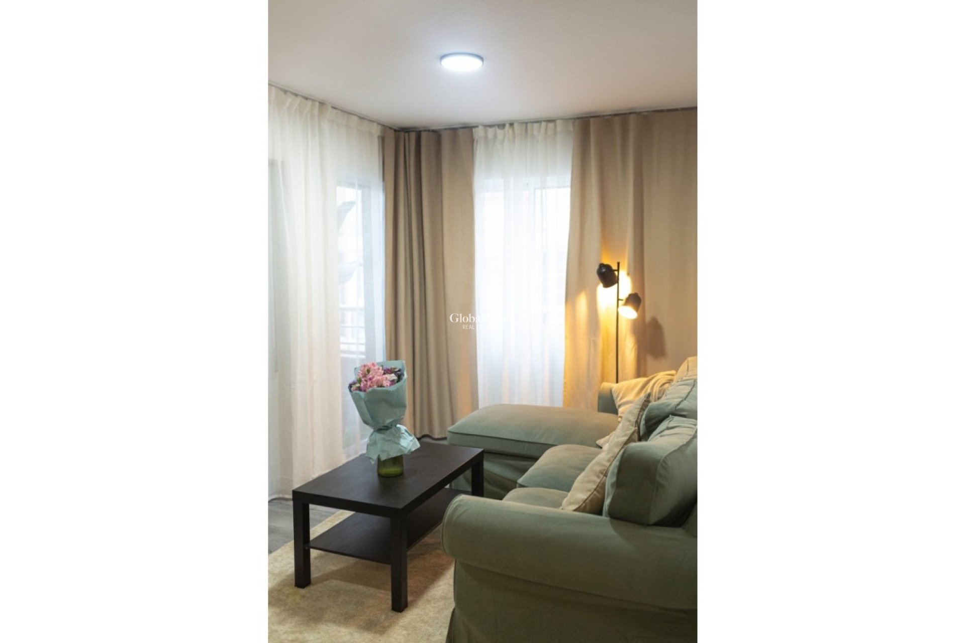 Revente - APPARTEMENT -
TORREVIEJA - Costa Blanca