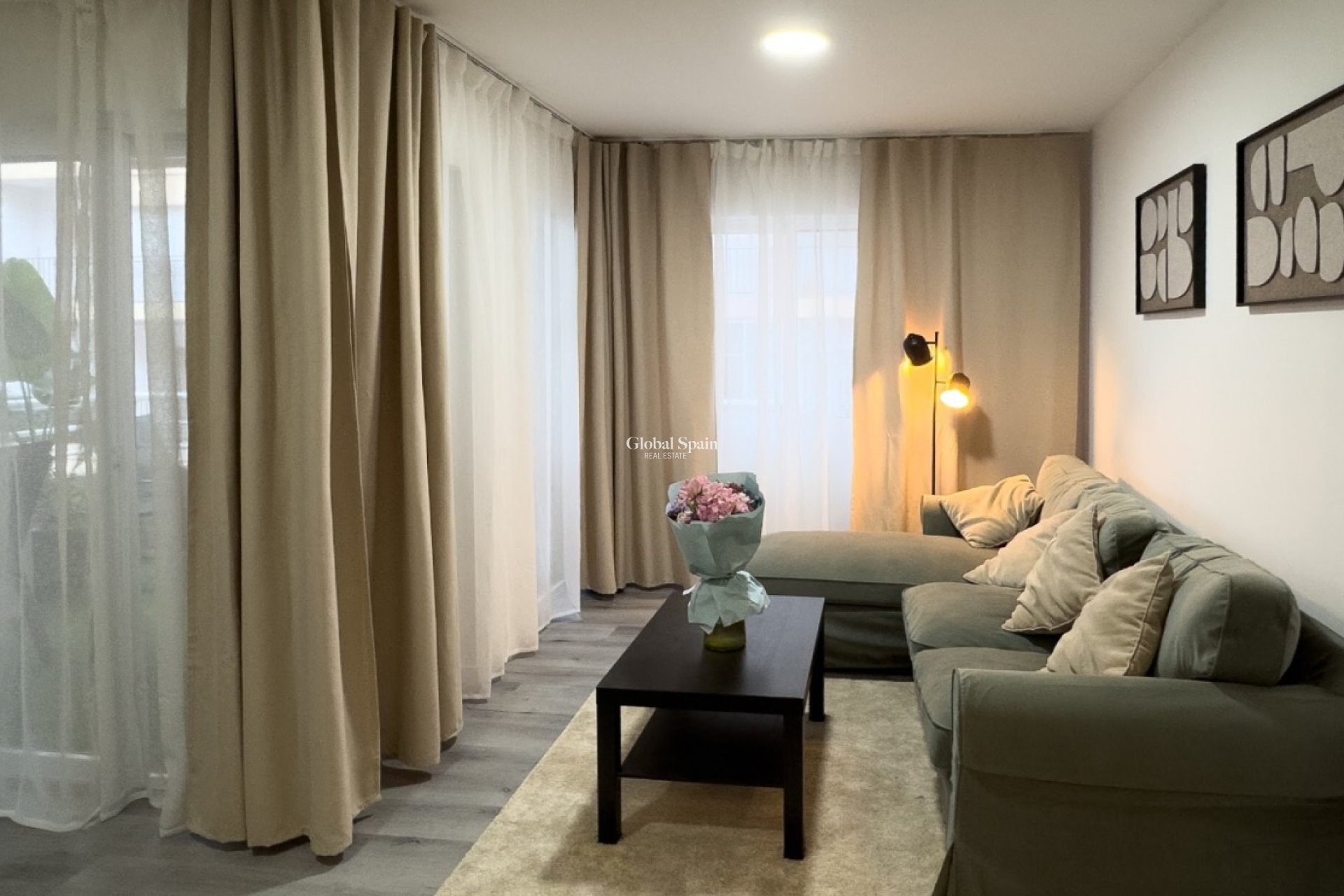 Revente - APPARTEMENT -
TORREVIEJA - Costa Blanca