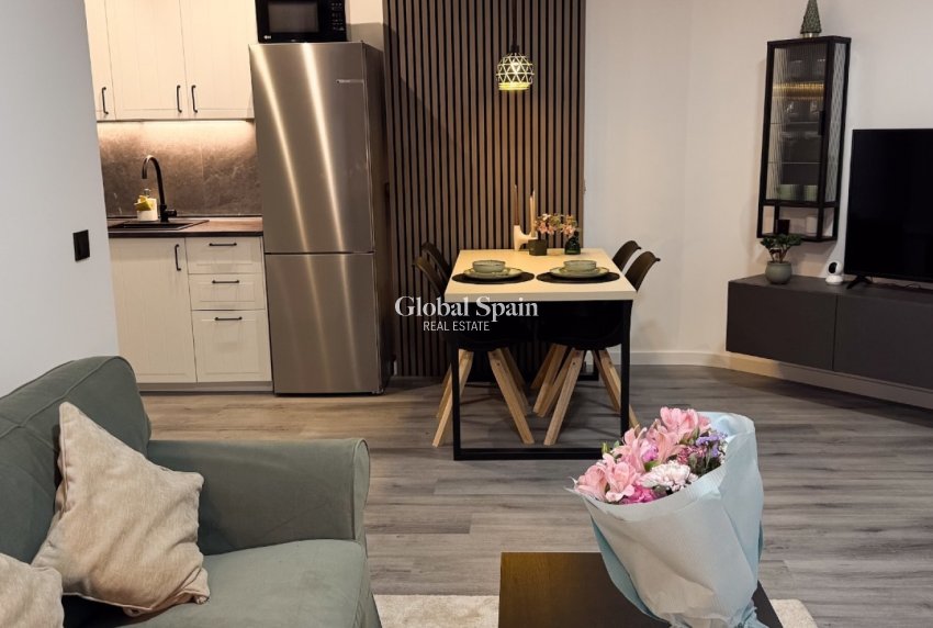 Revente - APPARTEMENT -
TORREVIEJA - Costa Blanca
