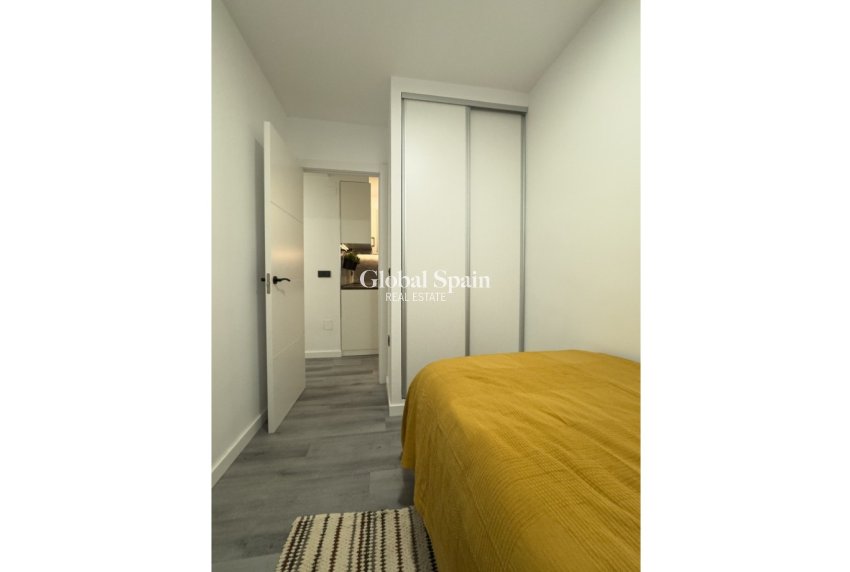 Revente - APPARTEMENT -
TORREVIEJA - Costa Blanca