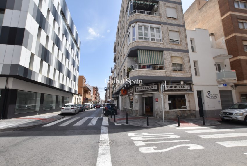 Revente - APPARTEMENT -
TORREVIEJA - Costa Blanca