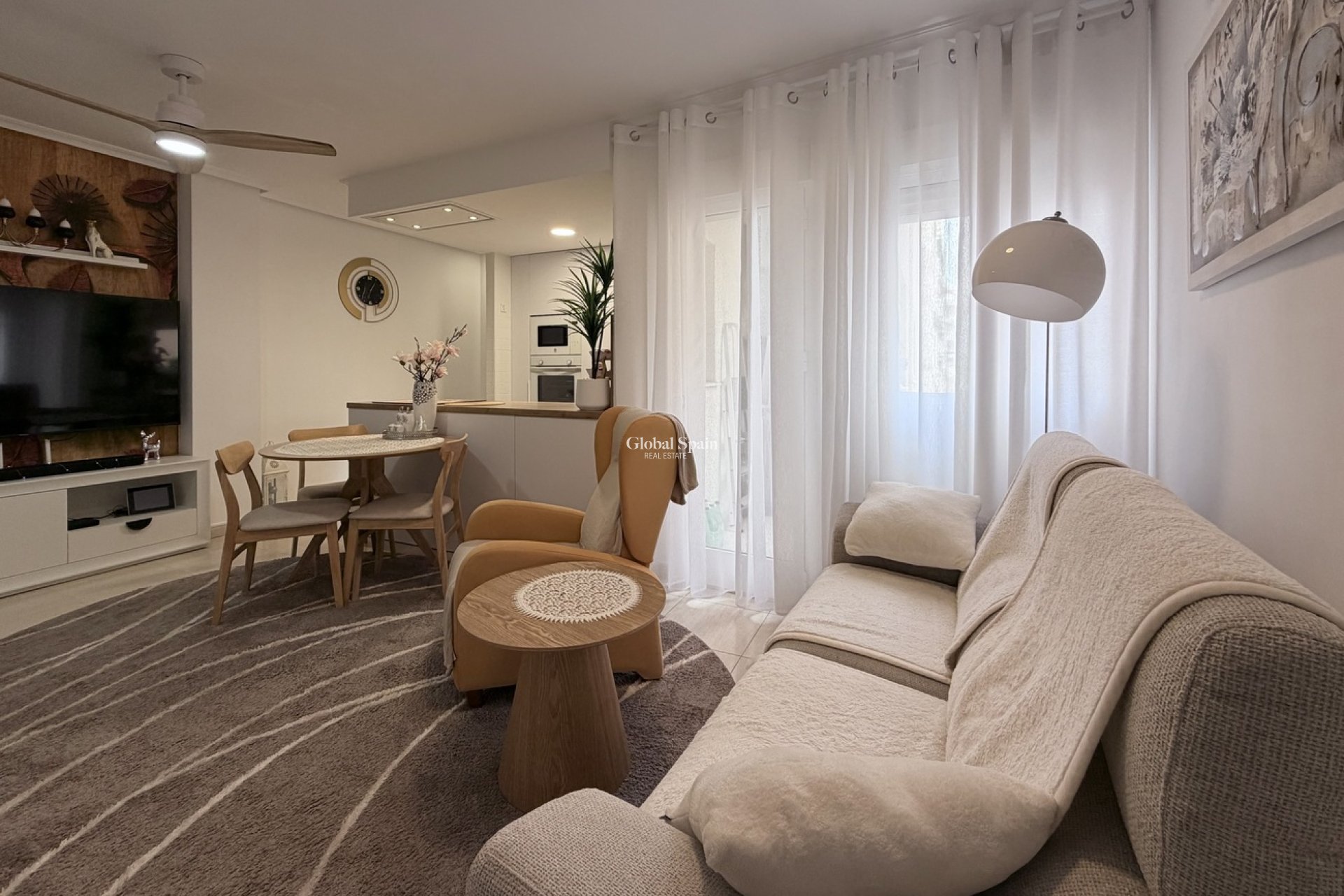Revente - APPARTEMENT -
TORREVIEJA - Costa Blanca