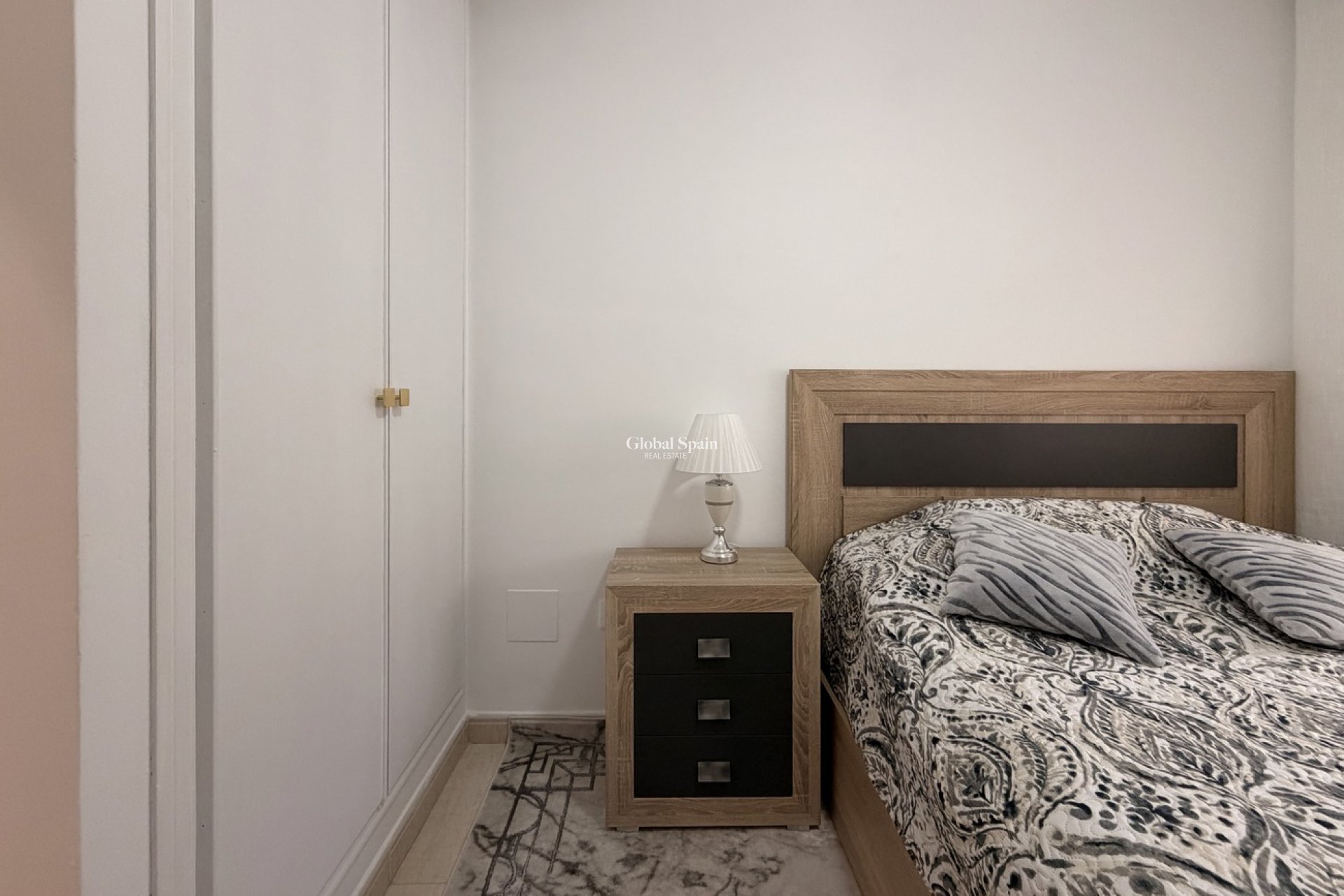 Revente - APPARTEMENT -
TORREVIEJA - Costa Blanca