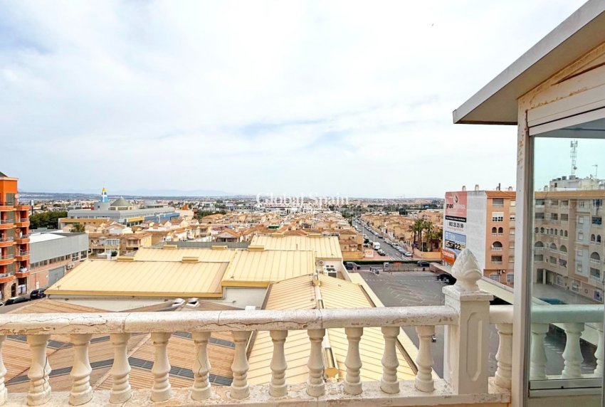 Revente - APPARTEMENT -
TORREVIEJA - Costa Blanca