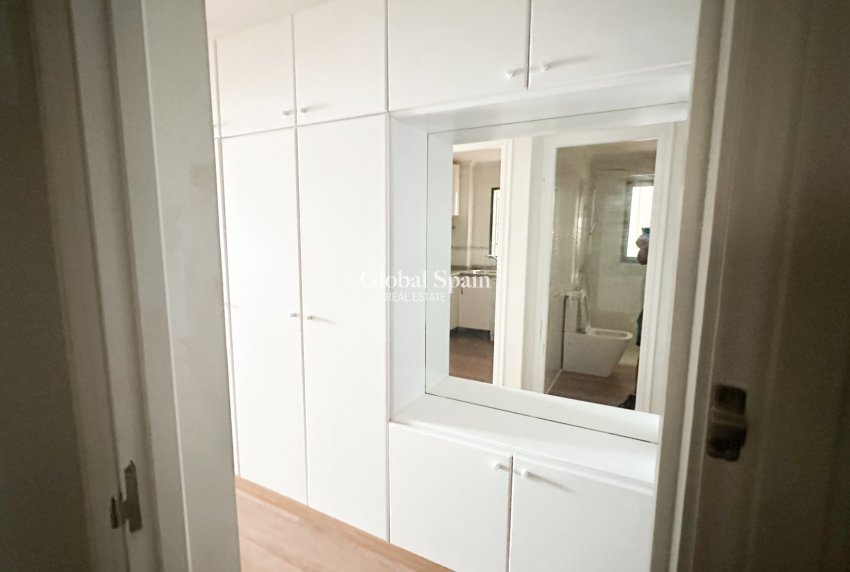 Revente - APPARTEMENT -
TORREVIEJA - Costa Blanca