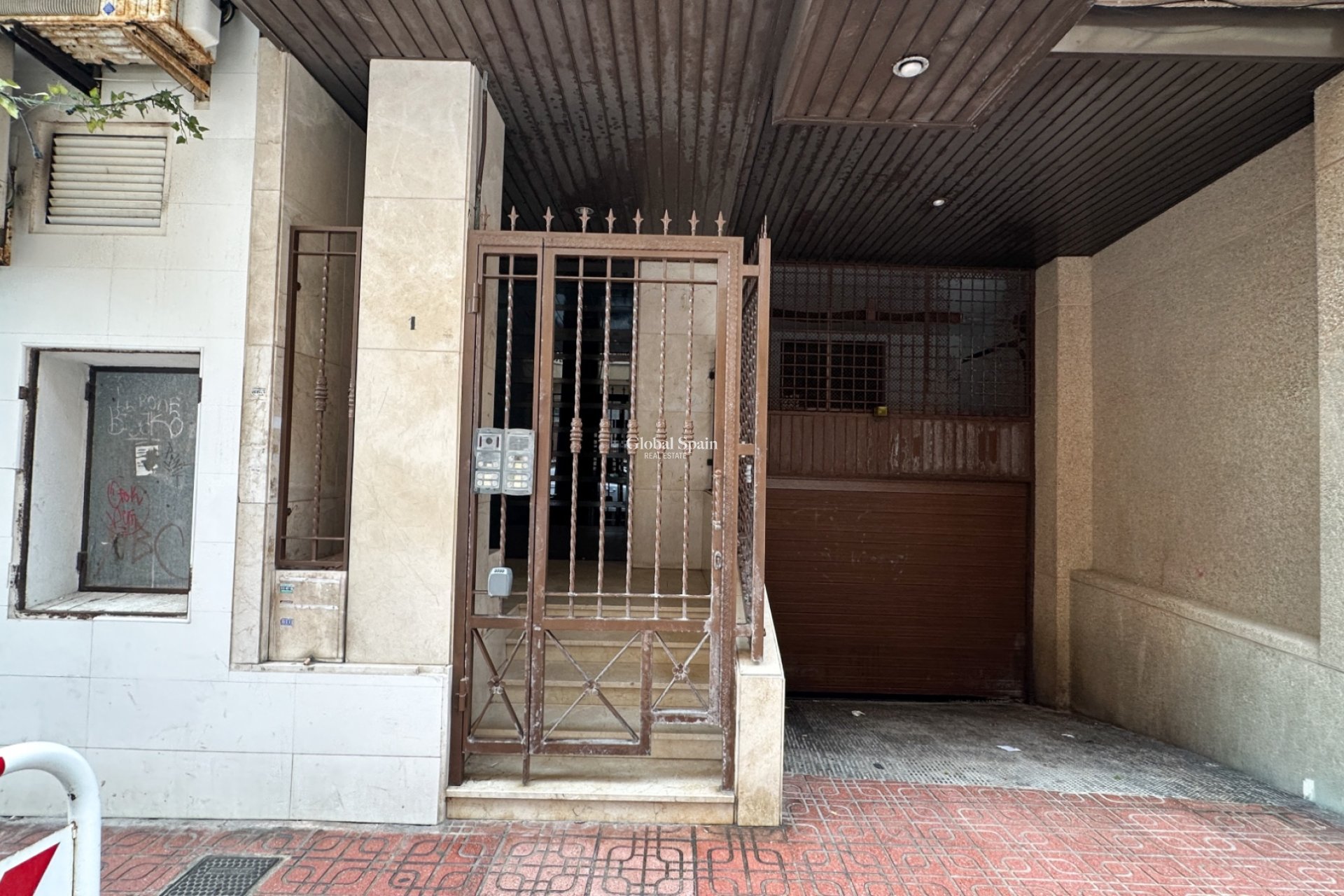 Revente - APPARTEMENT -
TORREVIEJA - Costa Blanca