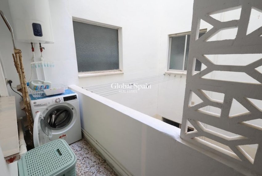 Revente - APPARTEMENT -
TORREVIEJA - Costa Blanca