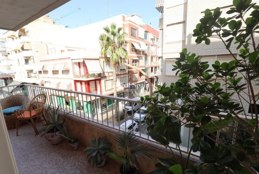 Revente - APPARTEMENT -
TORREVIEJA - Costa Blanca