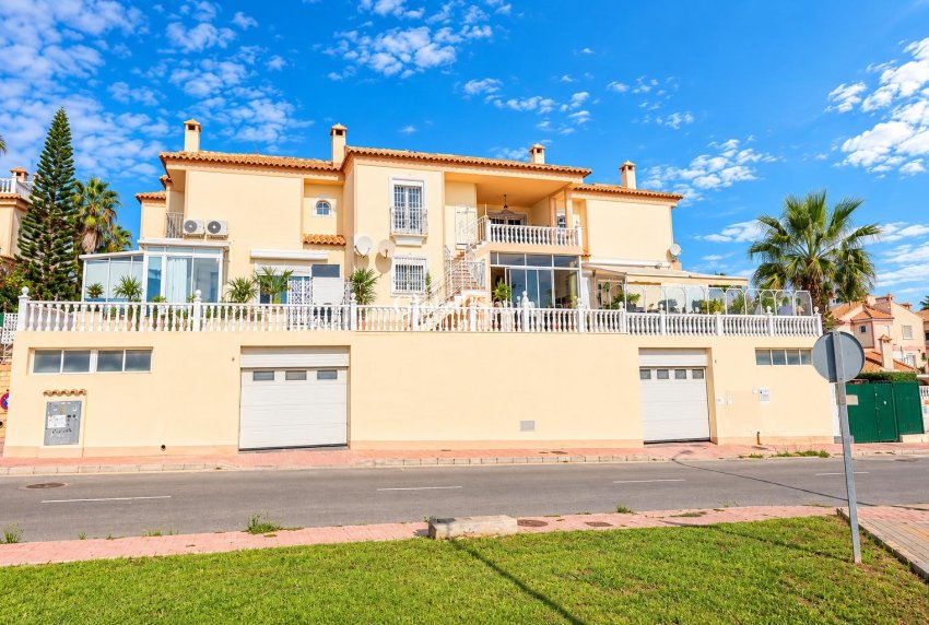 Revente - APPARTEMENT -
TORREVIEJA - Costa Blanca