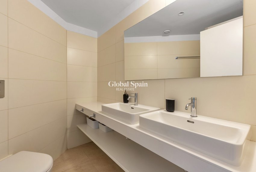 Revente - APPARTEMENT -
TORREVIEJA - Costa Blanca