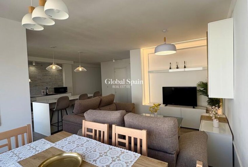 Revente - APPARTEMENT -
TORREVIEJA - Costa Blanca
