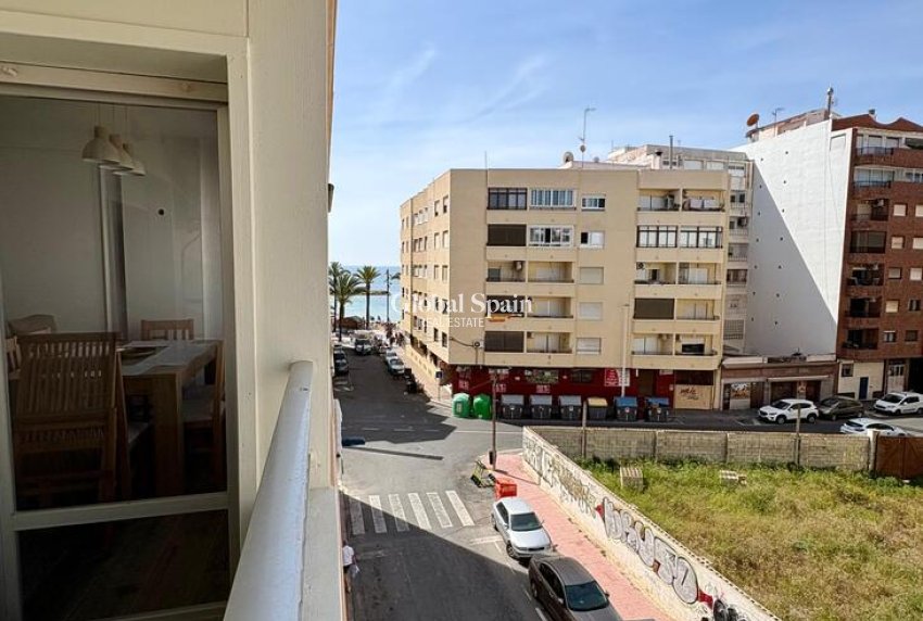 Revente - APPARTEMENT -
TORREVIEJA - Costa Blanca