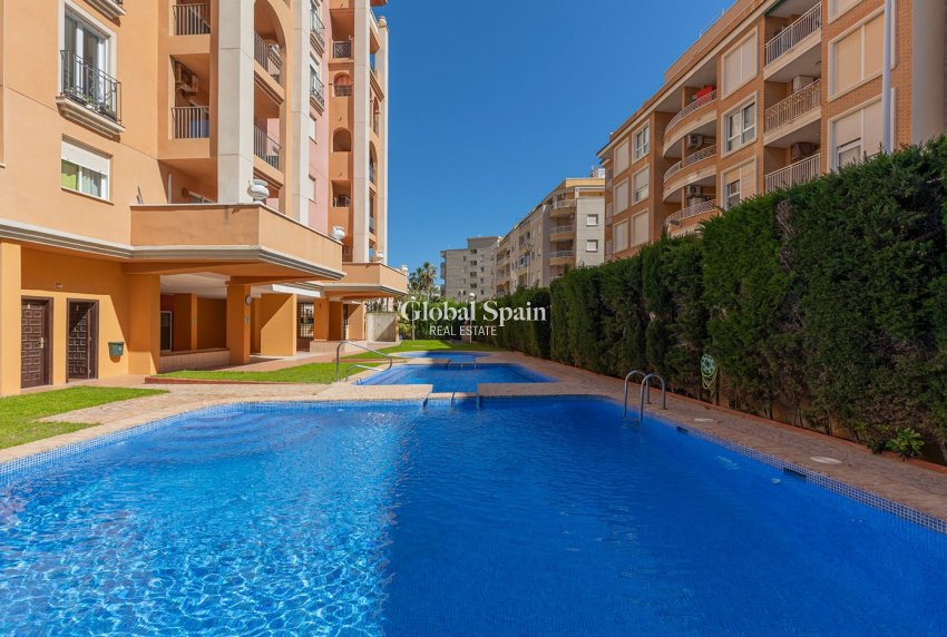 Revente - APPARTEMENT -
TORREVIEJA - Costa Blanca