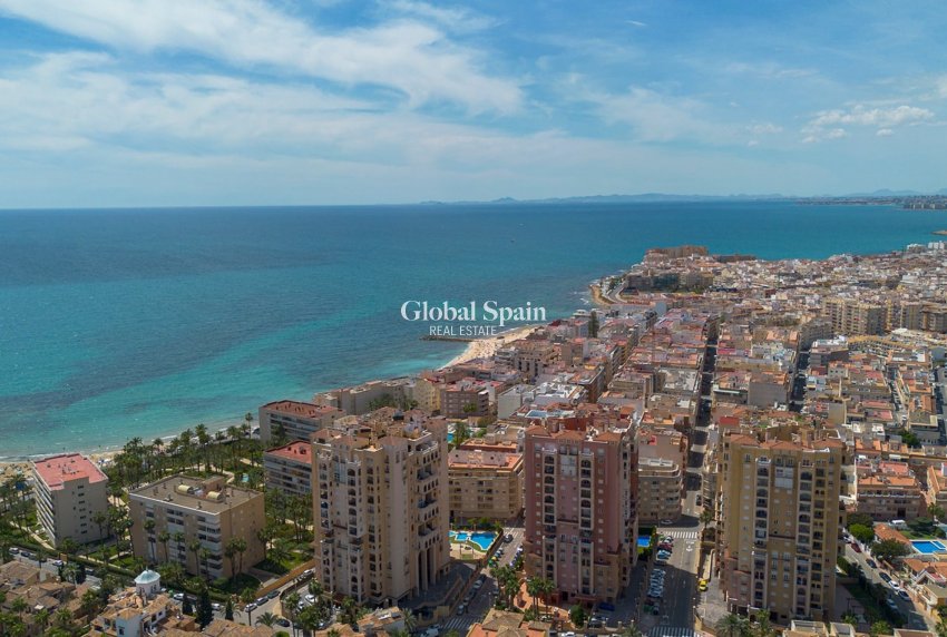 Revente - APPARTEMENT -
TORREVIEJA - Costa Blanca