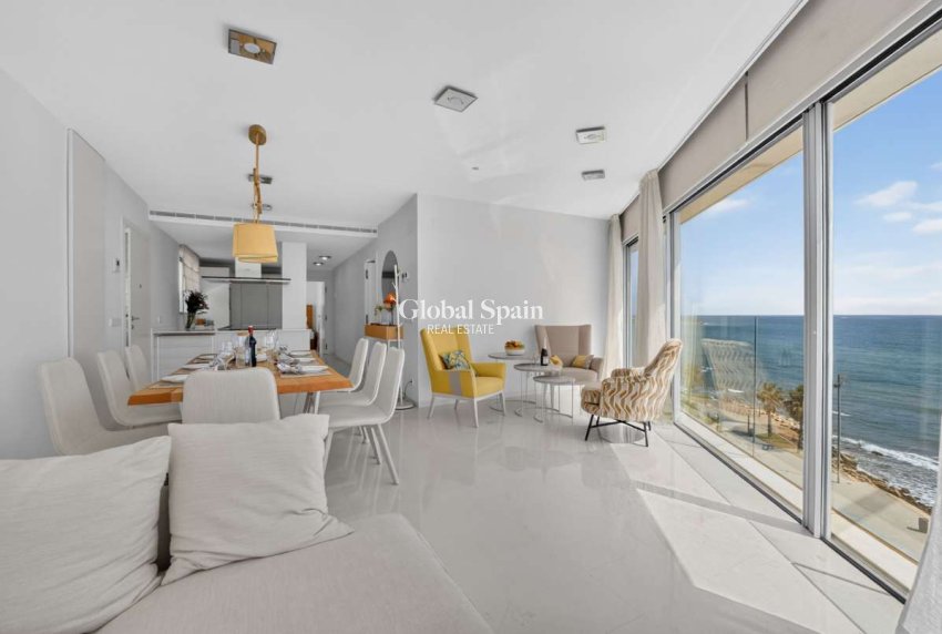 Revente - APPARTEMENT -
TORREVIEJA - Costa Blanca