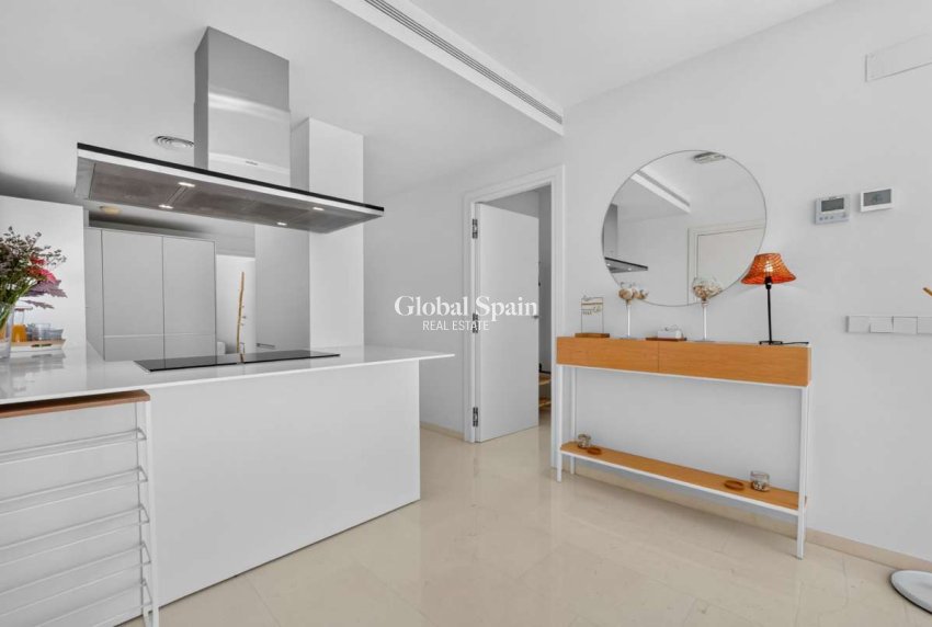Revente - APPARTEMENT -
TORREVIEJA - Costa Blanca