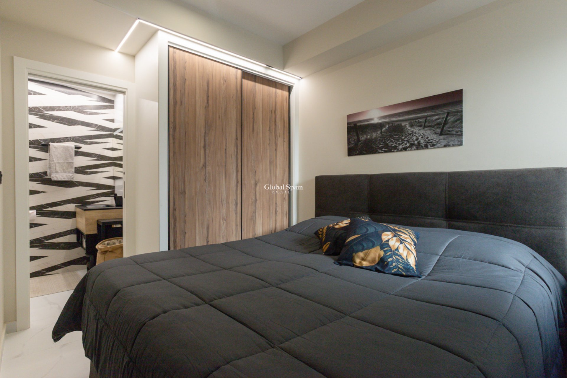 Revente - APPARTEMENT -
TORREVIEJA - Costa Blanca