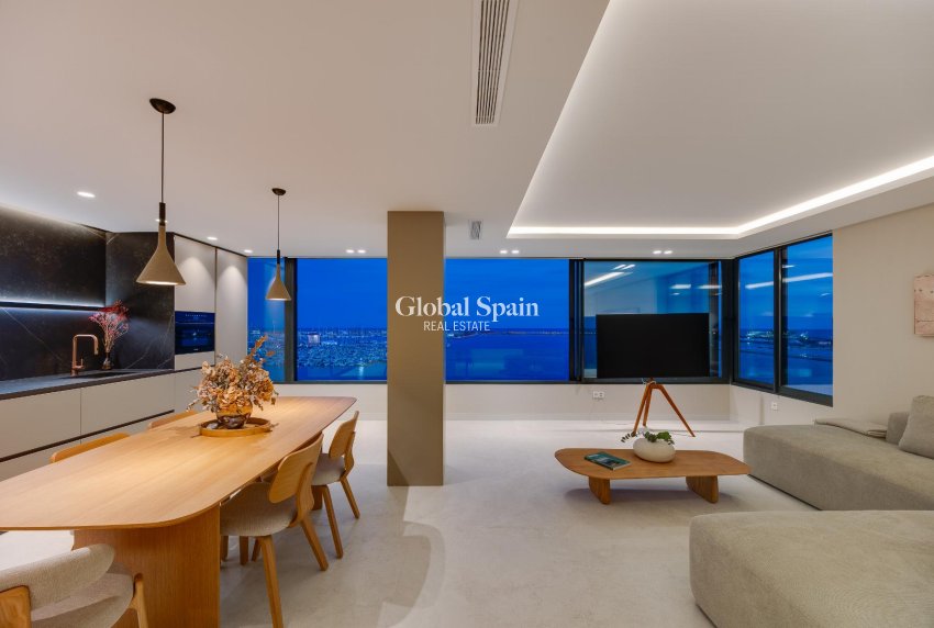Revente - APPARTEMENT -
TORREVIEJA - Costa Blanca