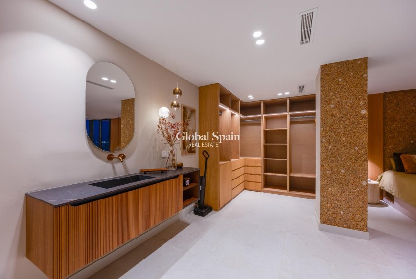 Revente - APPARTEMENT -
TORREVIEJA - Costa Blanca