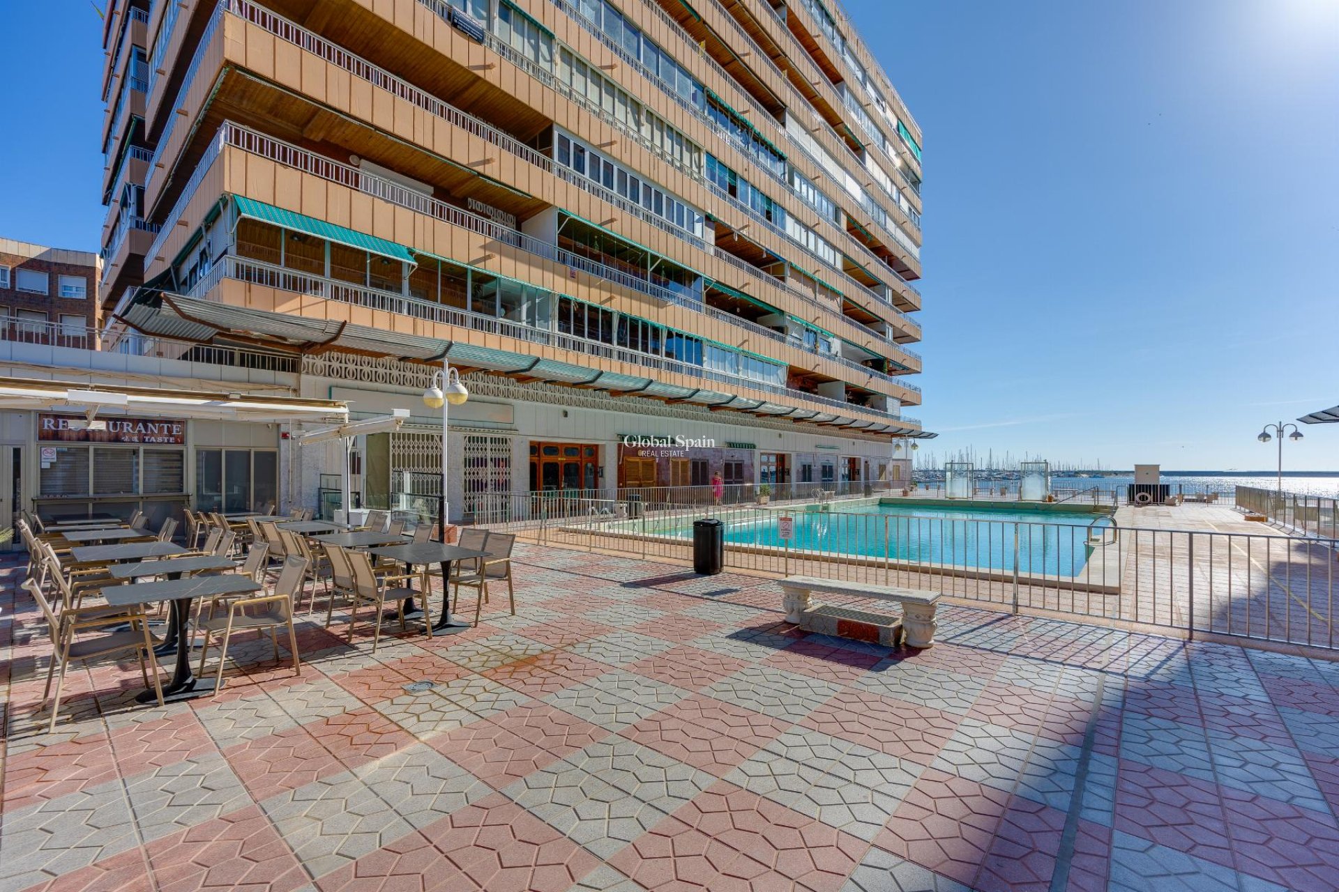Revente - APPARTEMENT -
TORREVIEJA - Costa Blanca