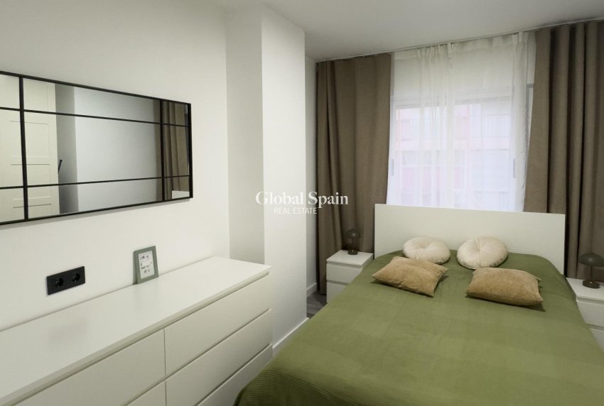 Revente - APPARTEMENT -
TORREVIEJA - Curva Del Palangre