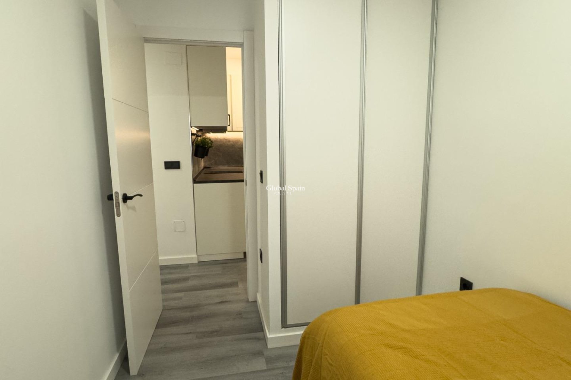Revente - APPARTEMENT -
TORREVIEJA - Curva Del Palangre