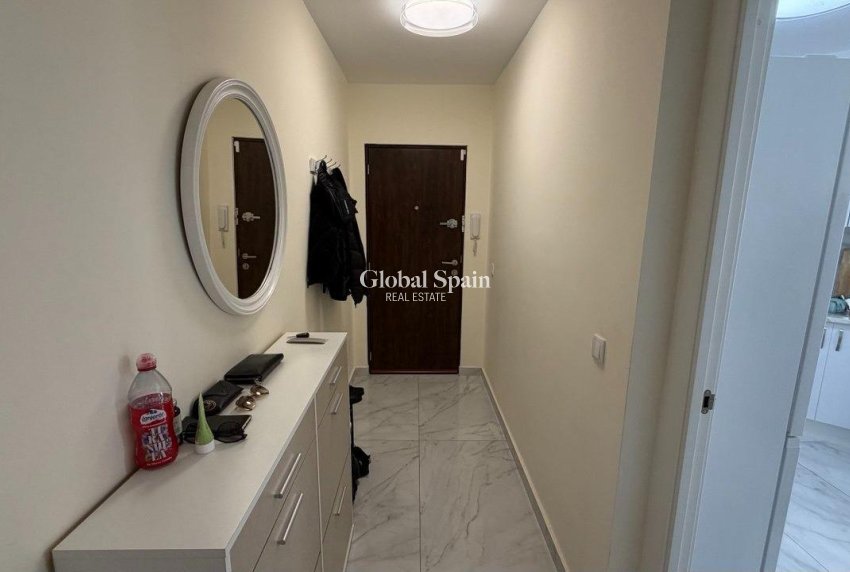 Revente - APPARTEMENT -
TORREVIEJA - Curva Del Palangre