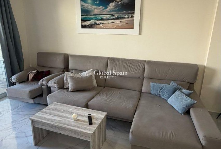 Revente - APPARTEMENT -
TORREVIEJA - Curva Del Palangre