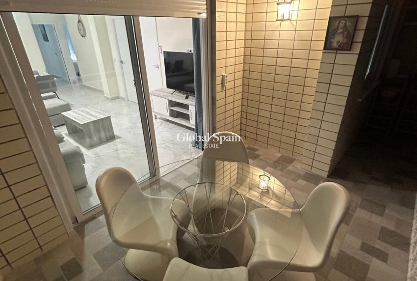 Revente - APPARTEMENT -
TORREVIEJA - Curva Del Palangre