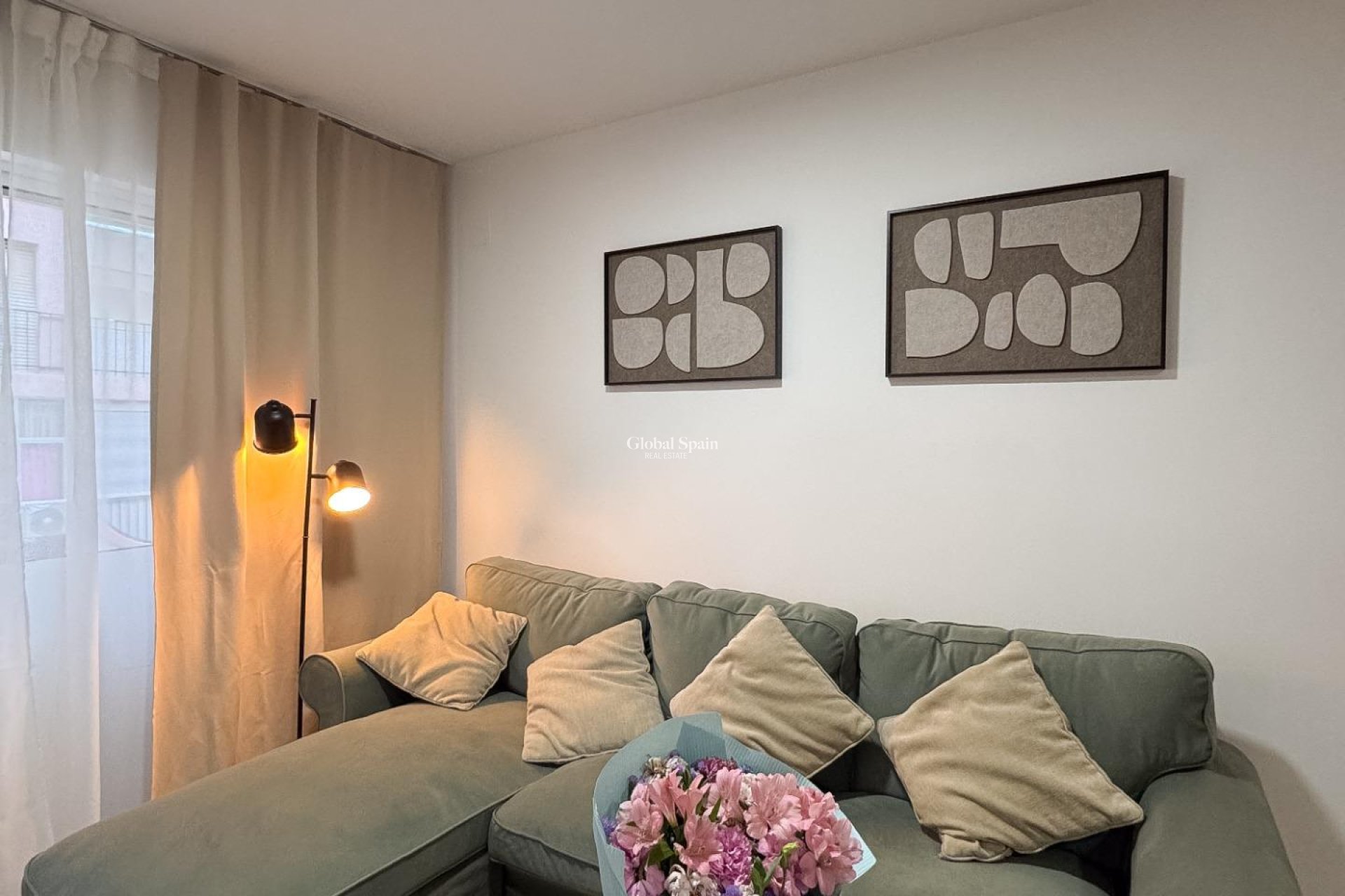 Revente - APPARTEMENT -
TORREVIEJA - Curva Del Palangre