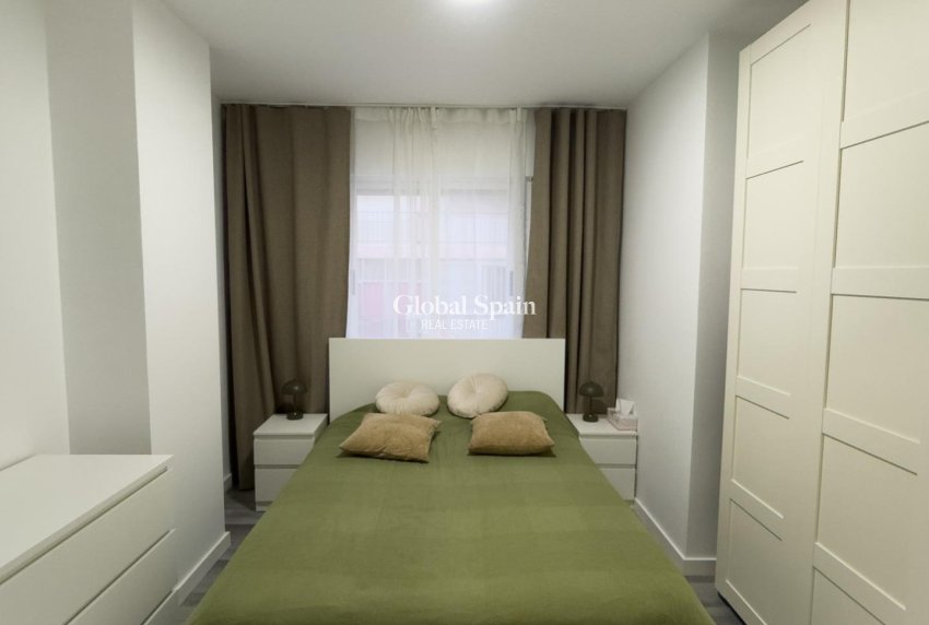 Revente - APPARTEMENT -
TORREVIEJA - Curva Del Palangre