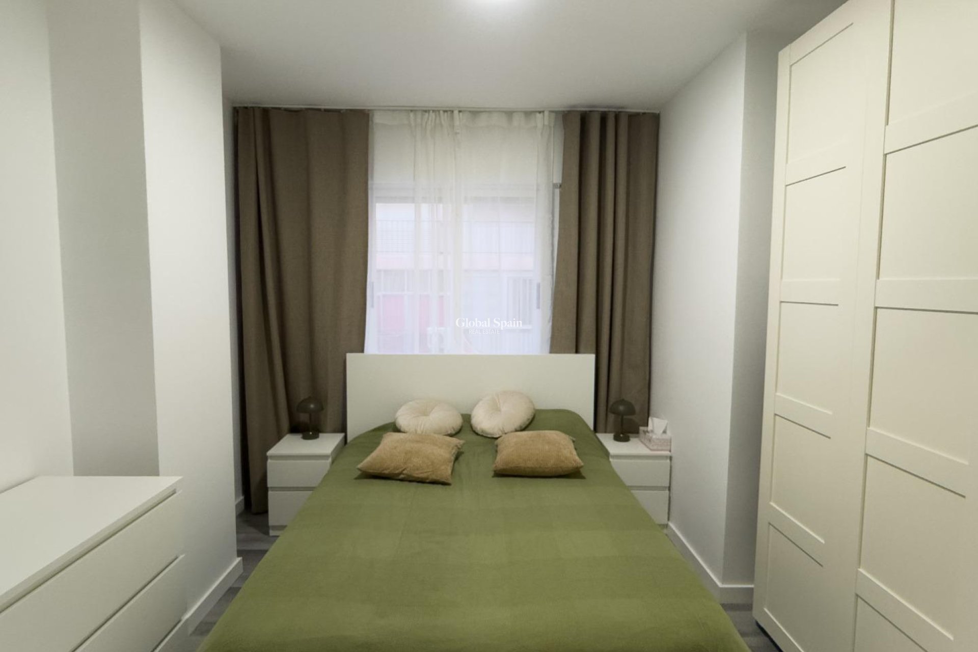 Revente - APPARTEMENT -
TORREVIEJA - Curva Del Palangre