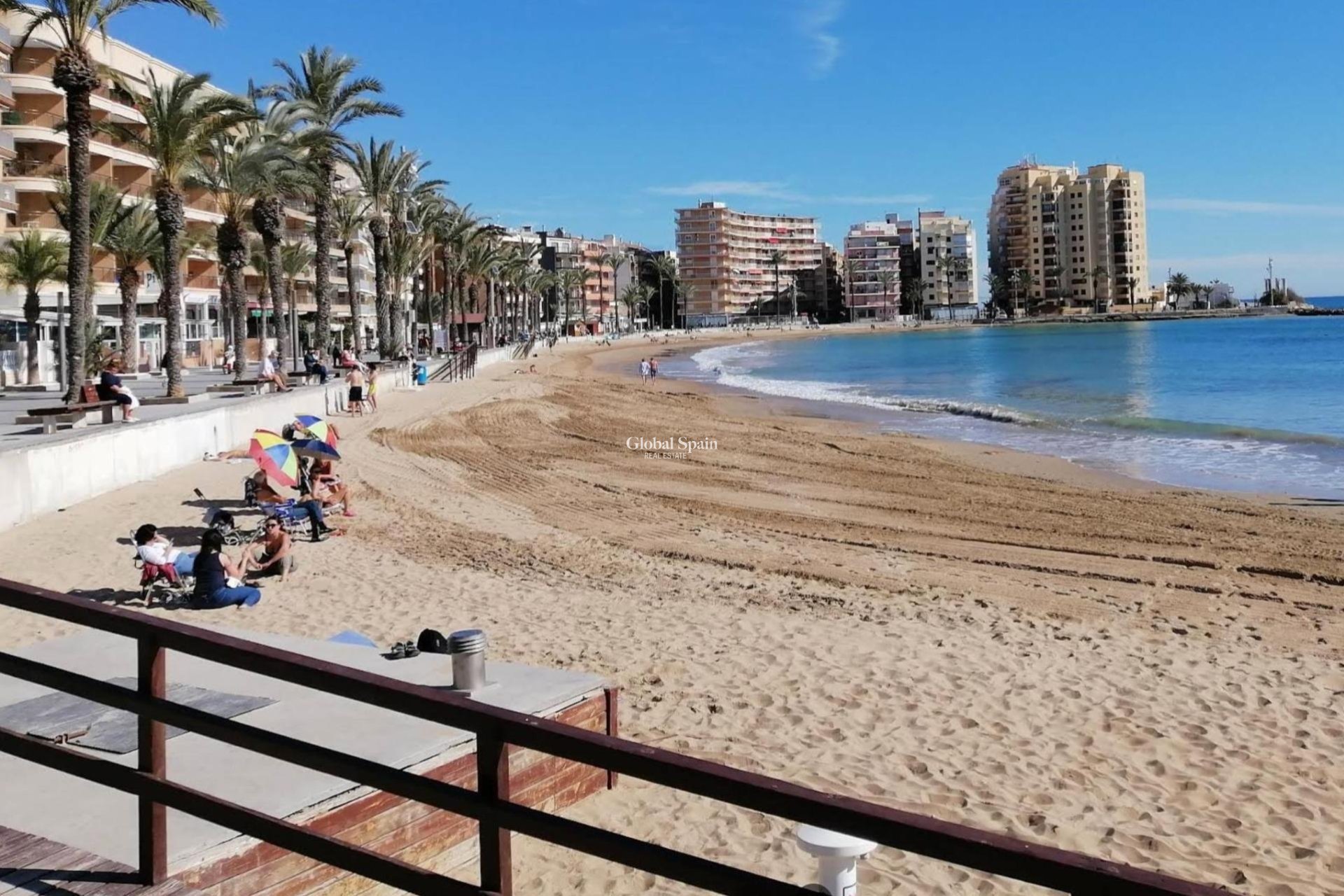 Revente - APPARTEMENT -
TORREVIEJA - Curva Del Palangre
