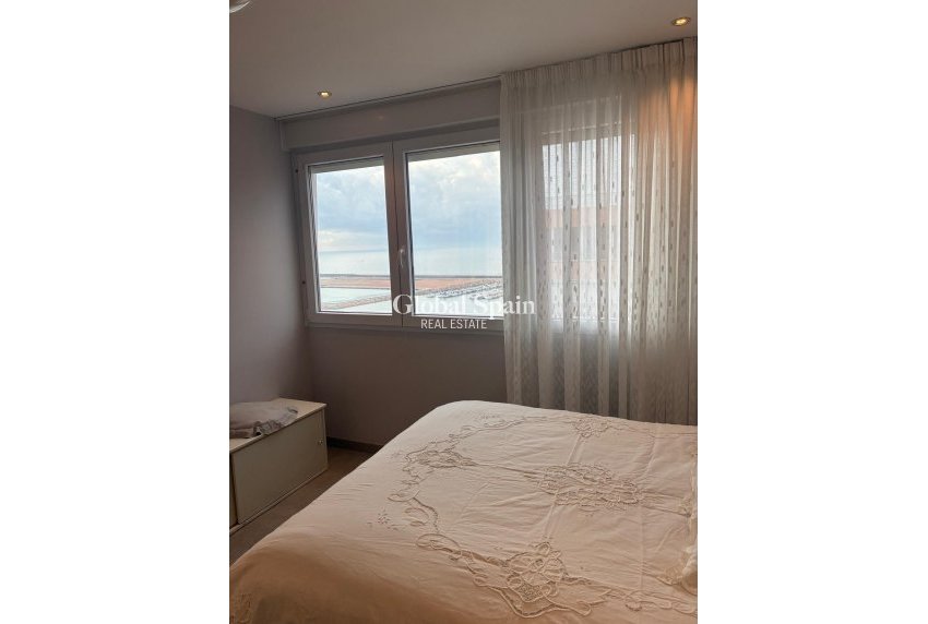 Revente - APPARTEMENT -
TORREVIEJA - El Acequión - Los Náufragos