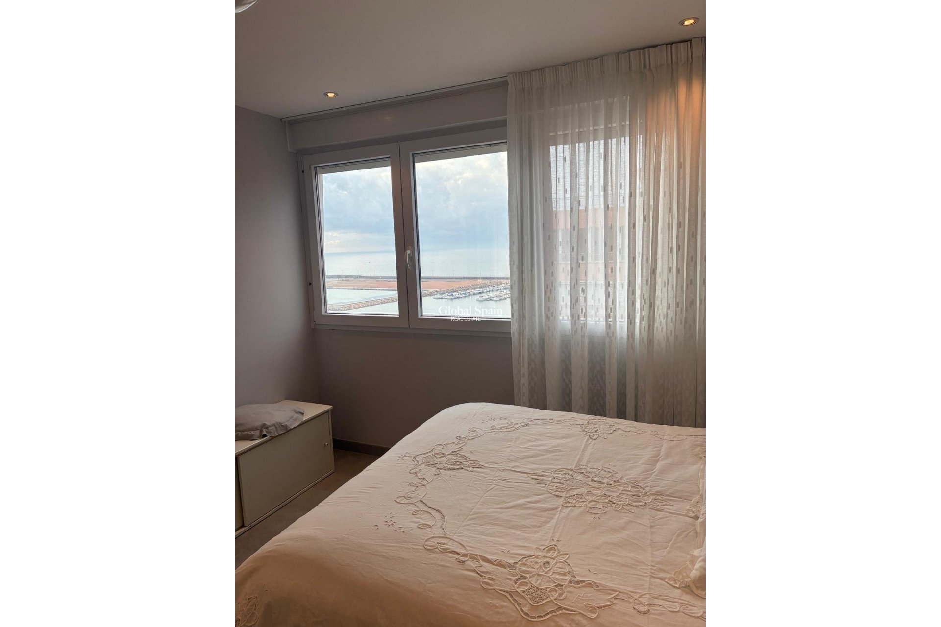 Revente - APPARTEMENT -
TORREVIEJA - El Acequión - Los Náufragos