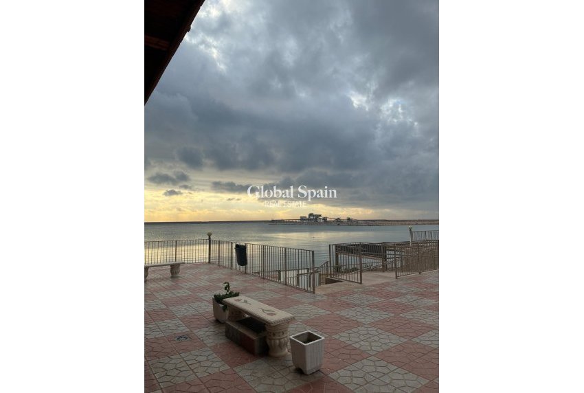 Revente - APPARTEMENT -
TORREVIEJA - El Acequión - Los Náufragos