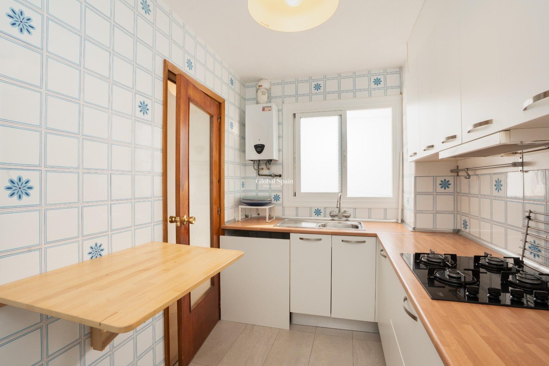 Revente - APPARTEMENT -
TORREVIEJA - El Acequión - Los Náufragos