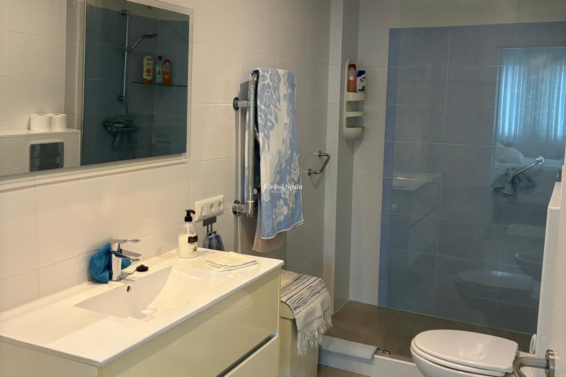 Revente - APPARTEMENT -
TORREVIEJA - El Acequión - Los Náufragos