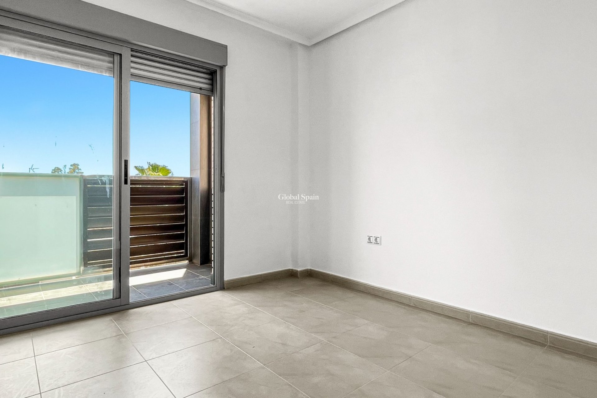 Revente - APPARTEMENT -
TORREVIEJA - El Acequión - Los Náufragos