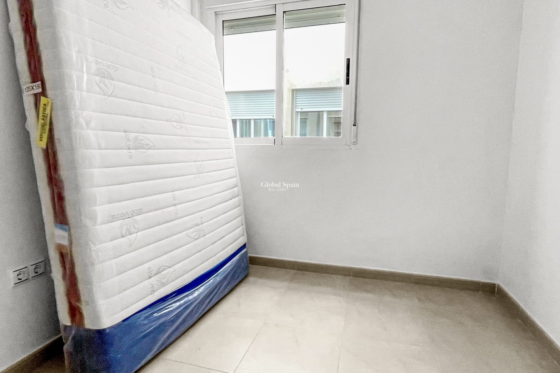 Revente - APPARTEMENT -
TORREVIEJA - El Acequión - Los Náufragos